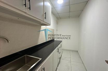 Apartment - Studio - 1 for rent in Mamoura 18 - Al Maamoura - Doha