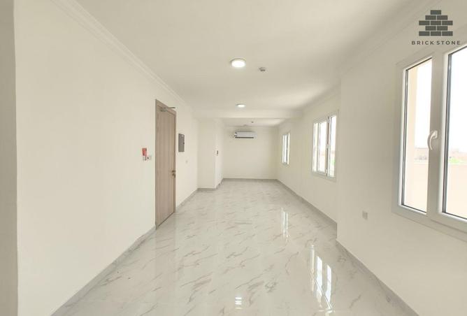 53473199 - Property Main Image