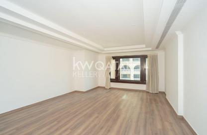 Apartment - 1 Bedroom - 2 Bathrooms for rent in West Porto Drive - Porto Arabia - The Pearl Island - Doha