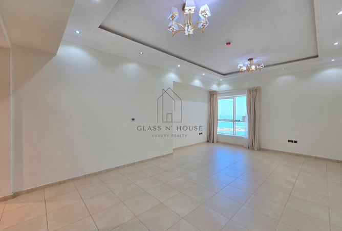 1002695 - Property Image 3