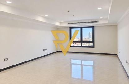 Apartment - 1 - 2 for rent in East Porto Drive - Porto Arabia - The Pearl Island - Doha