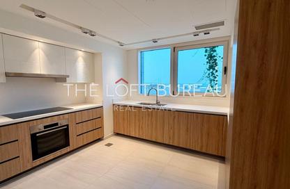 Apartment - 2 Bedrooms - 3 Bathrooms for sale in Crystal Residence - Gewan Island - The Pearl Island - Doha