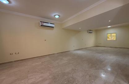 Villa - 5 Bedrooms - 5 Bathrooms for rent in Al Zubair Bakkar Street - Al Sadd - Doha