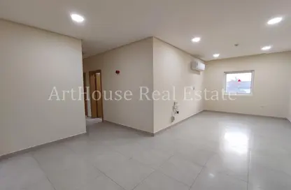 Apartment - 3 Bedrooms - 3 Bathrooms for rent in Old Airport Residential Apartments - Old Airport Road - Doha