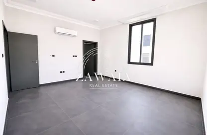 Apartment - 2 Bedrooms - 2 Bathrooms for rent in Bin Omran 35 - Fereej Bin Omran - Doha