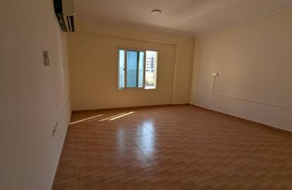 Apartment - 3 Bedrooms - 3 Bathrooms for rent in Al Muntazah Street - Al Muntazah - Doha