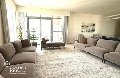 Apartment - 2 Bedrooms - 3 Bathrooms for sale in Seef Lusail Tower 1 - Seef Lusail - Lusail City - Lusail