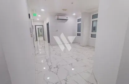 Apartment - 3 Bedrooms - 2 Bathrooms for rent in Umm Ghwailina Comm - Umm Ghuwalina - Umm Ghuwailina - Doha Apartment - 3 Bedrooms - 2 Bathrooms for rent in Umm Ghwailina Comm - Umm Ghuwalina - Umm Ghuwailina - Doha