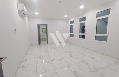 Apartment - 3 - 2 for rent in Umm Ghwailina Comm - Umm Ghuwalina - Umm Ghuwailina - Doha Apartment - 3 - 2 for rent in Umm Ghwailina Comm - Umm Ghuwalina - Umm Ghuwailina - Doha