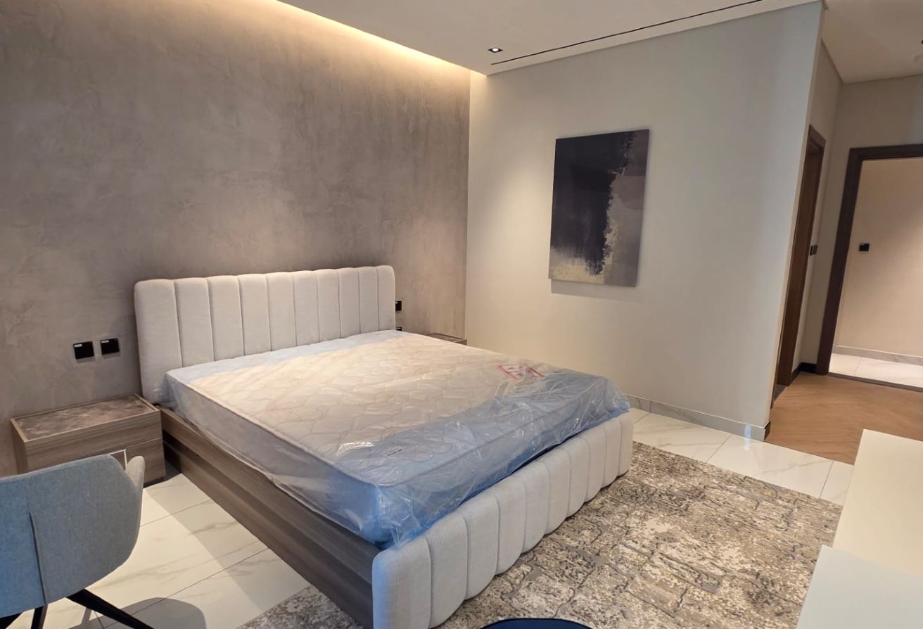 LUXURY BRAND NEW 2 BHK FULLY FURNISHED HIGHER FLOR thumbnail 22