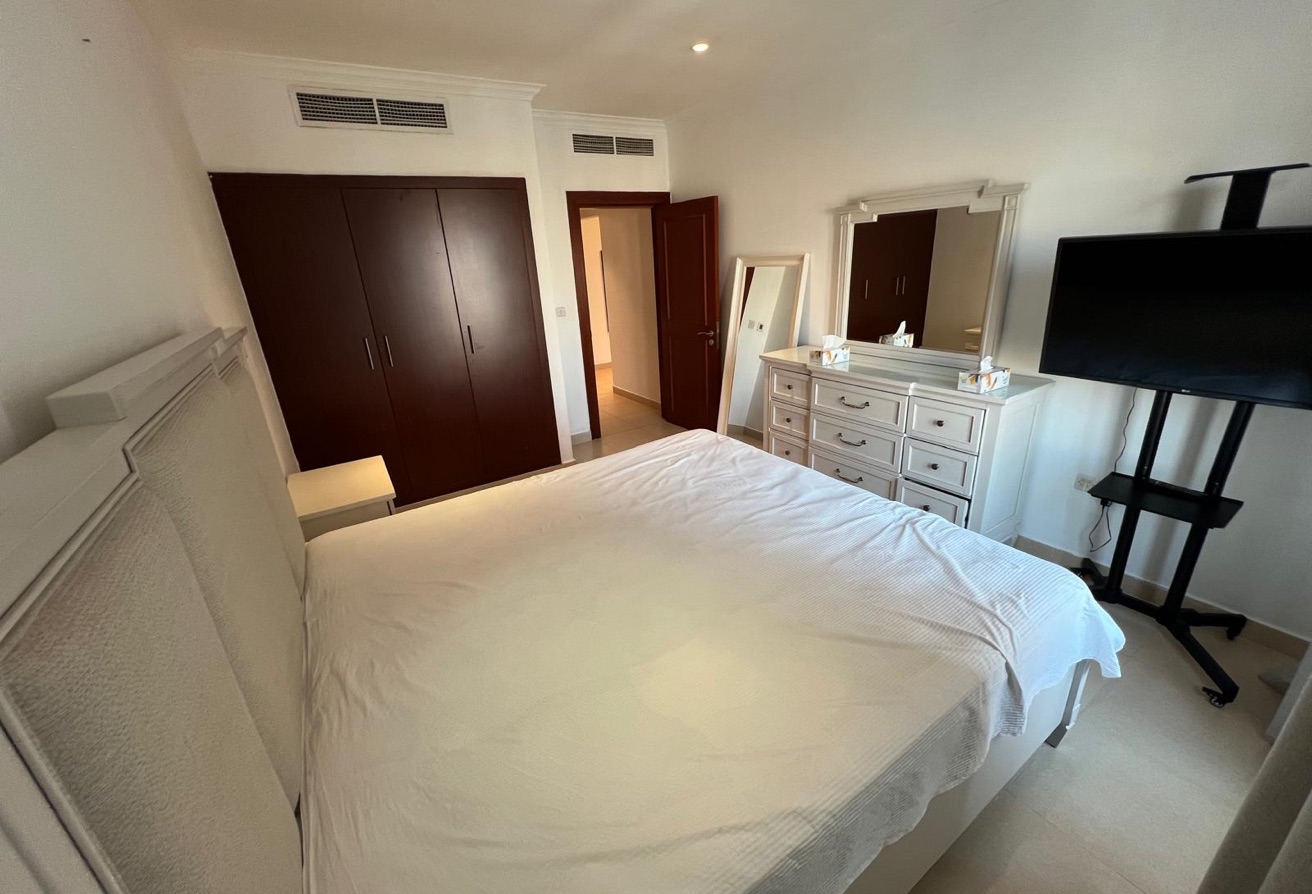 MARINA FRONT 1-BHK+BALCONY | 7500 WITH BILLS thumbnail 4