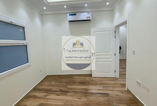 61733232 - Property Image 2