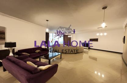 Duplex - 3 Bedrooms - 5 Bathrooms for rent in West Bay Tower - West Bay - West Bay - Doha