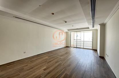 Apartment - 1 Bedroom - 2 Bathrooms for rent in Viva West - Viva Bahriyah - The Pearl Island - Doha