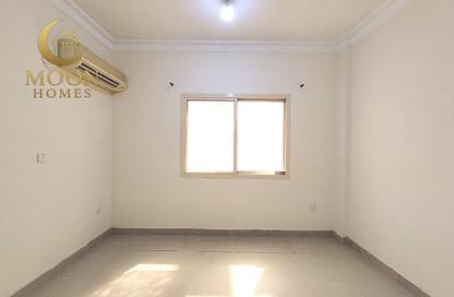 Apartment - 1 Bedroom - 1 Bathroom for rent in Umm Ghuwailina 4 - Umm Ghuwailina - Doha