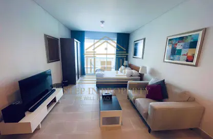 Apartment - 1 Bathroom for rent in Viva Central - Viva Bahriyah - The Pearl Island - Doha