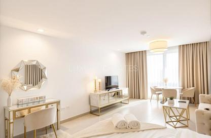 Apartment - Studio - 1 Bathroom for rent in Viva Central - Viva Bahriyah - The Pearl Island - Doha Apartment - Studio - 1 Bathroom for rent in Viva Central - Viva Bahriyah - The Pearl Island - Doha