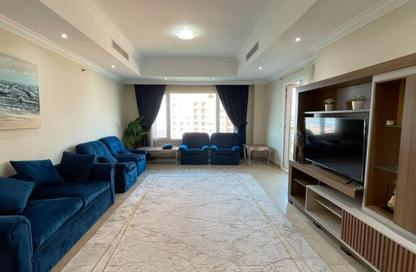 Apartment - 2 Bedrooms - 2 Bathrooms for rent in Porto Arabia - The Pearl Island - Doha