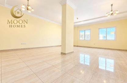 Apartment - 2 - 3 for rent in Umm Ghwailina Comm - Umm Ghuwalina - Umm Ghuwailina - Doha Apartment - 2 - 3 for rent in Umm Ghwailina Comm - Umm Ghuwalina - Umm Ghuwailina - Doha