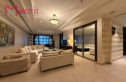 شقة - 2 غرف نوم - 3 حمامات للايجار في طريق بورتو الغربي - بورتو أرابيا - جزيرة اللؤلؤة - الدوحة