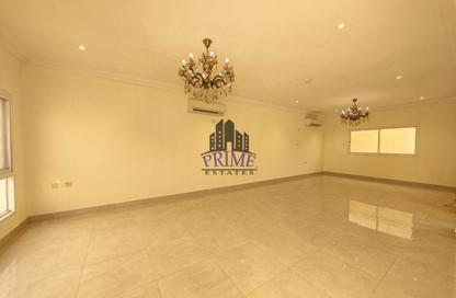 Villa - 4 Bedrooms - 4 Bathrooms for rent in Al Maamoura - Al Maamoura - Doha