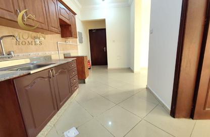 Apartment - 1 Bedroom - 1 Bathroom for rent in Umm Ghwailina Comm - Umm Ghuwalina - Umm Ghuwailina - Doha Apartment - 1 Bedroom - 1 Bathroom for rent in Umm Ghwailina Comm - Umm Ghuwalina - Umm Ghuwailina - Doha