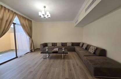 Villa - 4 Bedrooms - 5 Bathrooms for rent in Umm Al Seneem Street - Ain Khaled - Doha
