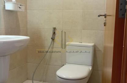 Apartment - 1 Bedroom - 2 Bathrooms for rent in Zig Zag Tower B - Zig Zag Towers - West Bay - Doha