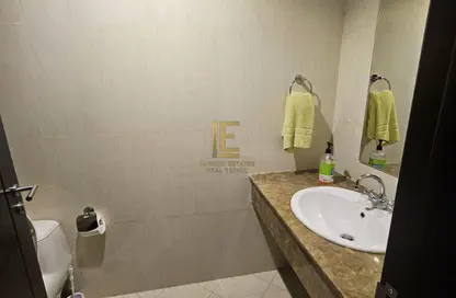 Apartment - 1 Bedroom - 2 Bathrooms for rent in West Porto Drive - Porto Arabia - The Pearl Island - Doha