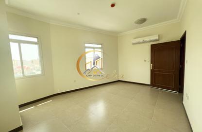 Apartment - 3 Bedrooms - 3 Bathrooms for rent in Muntazah 70 - Al Muntazah - Doha