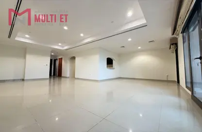 شقة - 2 غرف نوم - 3 حمامات للايجار في طريق بورتو الغربي - بورتو أرابيا - جزيرة اللؤلؤة - الدوحة