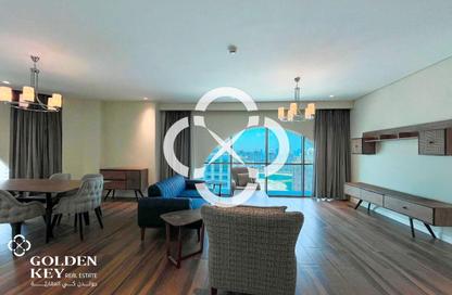 Apartment - 3 Bedrooms - 4 Bathrooms for rent in Floresta Gardens - Floresta Gardens - The Pearl Island - Doha