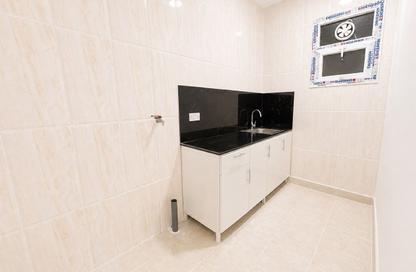 Penthouse - Studio - 1 Bathroom for rent in Al Thumama - Al Thumama - Doha