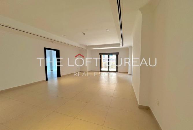 983475 - Property Image 3