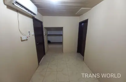 فيلا - غرفة نوم - 1 حمام للايجار في شارع المطار القديم - طريق المطار القديم - الدوحة