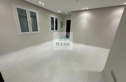 Apartment - 2 - 2 for rent in Old Al Ghanim - Al Ghanim - Doha