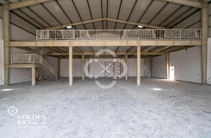 Warehouse - Studio - 1 for rent in East Industrial Street - Birkat Al Awamer - Al Wakra
