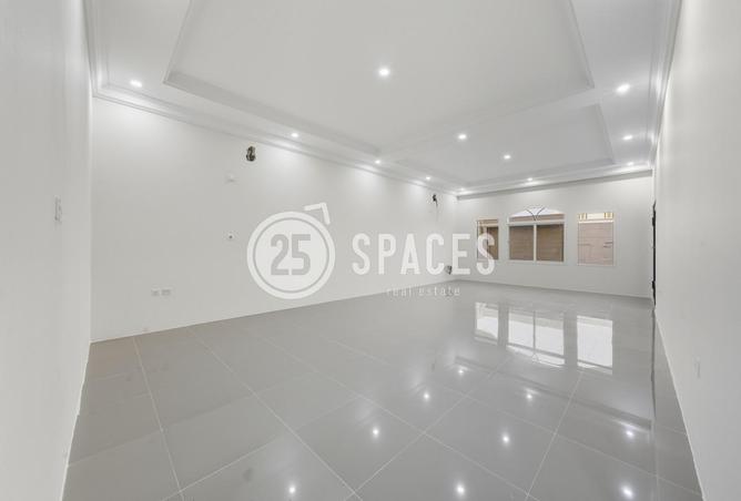 52911711 - Property Image 2