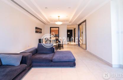 Apartment - 2 Bedrooms - 3 Bathrooms for sale in West Porto Drive - Porto Arabia - The Pearl Island - Doha