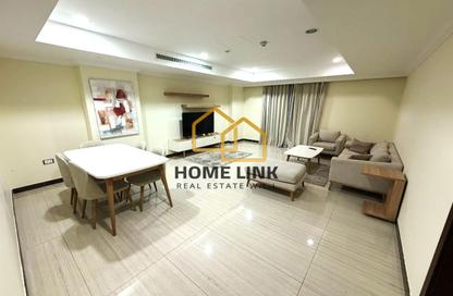 Apartment - 1 Bedroom - 2 Bathrooms for rent in West Porto Drive - Porto Arabia - The Pearl Island - Doha Apartment - 1 Bedroom - 2 Bathrooms for rent in West Porto Drive - Porto Arabia - The Pearl Island - Doha