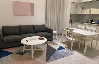 Hotel Apartments - 1 Bedroom - 1 Bathroom for rent in Ramada Commercial Building - Al Rawabi Street - Al Muntazah - Doha