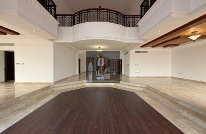 مجمع سكني - 5 غرف نوم - 5 حمامات للايجار في وست باي لاجون - بحيرة وست لاجون - الدوحة