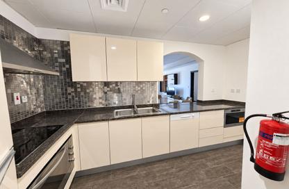 Apartment - 1 - 2 for rent in Porto Arabia Townhouses - Porto Arabia - The Pearl Island - Doha