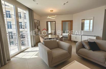 Apartment - 2 Bedrooms - 3 Bathrooms for rent in Floresta Gardens - Floresta Gardens - The Pearl Island - Doha