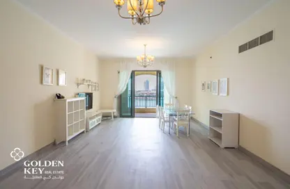 Townhouse - 2 Bedrooms - 3 Bathrooms for rent in Viva West - Viva Bahriyah - The Pearl Island - Doha