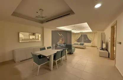 Apartment - 1 Bedroom - 2 Bathrooms for rent in East Porto Drive - Porto Arabia - The Pearl Island - Doha