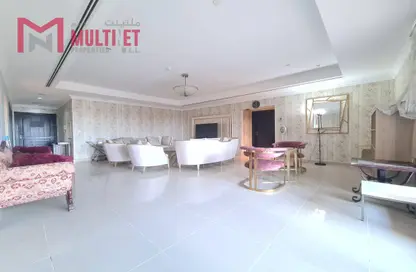Apartment - 2 Bedrooms - 3 Bathrooms for rent in East Porto Drive - Porto Arabia - The Pearl Island - Doha