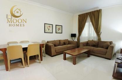 Apartment - 2 Bedrooms - 2 Bathrooms for rent in Umm Ghuwailina 4 - Umm Ghuwailina - Doha