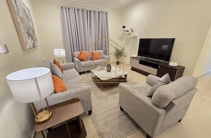 Apartment - 2 - 2 for rent in Madinat Khalifa Building 58 - Madinat Khalifa South - Madinat Khalifa - Doha