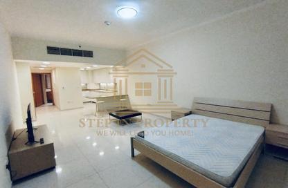 Apartment - Studio - 1 Bathroom for rent in Viva West - Viva Bahriyah - The Pearl Island - Doha